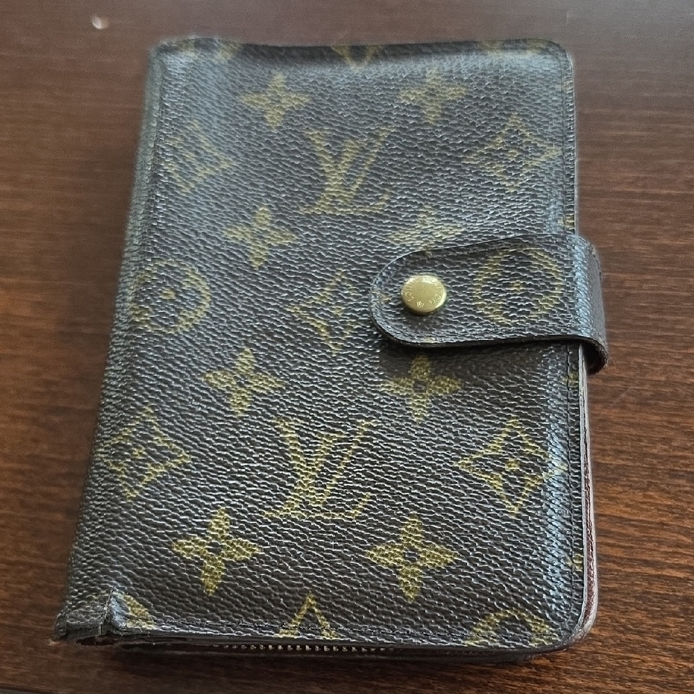 Louis Vuitton Monogram Wallet Or Passport Holder - Vintage